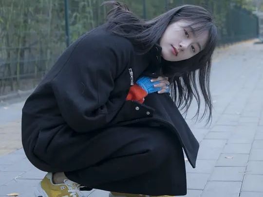 袁冰妍|她被称为“校花女神”，曾被曝哭戏全靠“眼药水”，明年或将霸屏