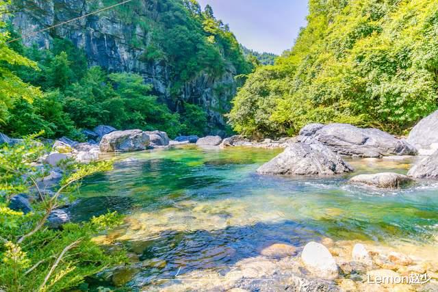 彭祖|牯牛降风景区，被称为“人间仙境”，主峰海拔一千四百多米