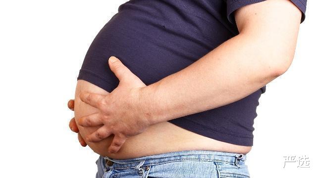 衰老|男性开始衰老时,2处会变大,2处会缩小,若你占了,这项运动帮你