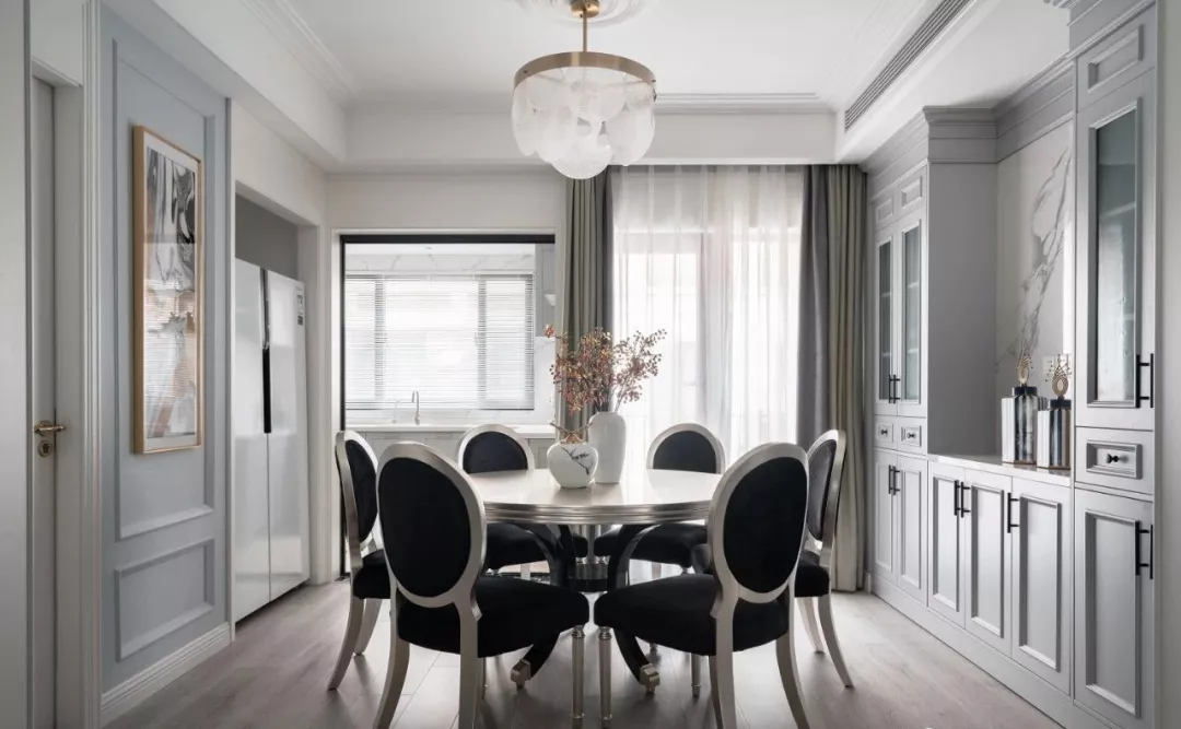 餐厅面积小不要紧，这样装一样实用又美观！