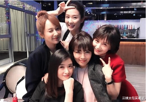 三姨太在买裙子|娱乐圈，8个惹人争议的未知谜团