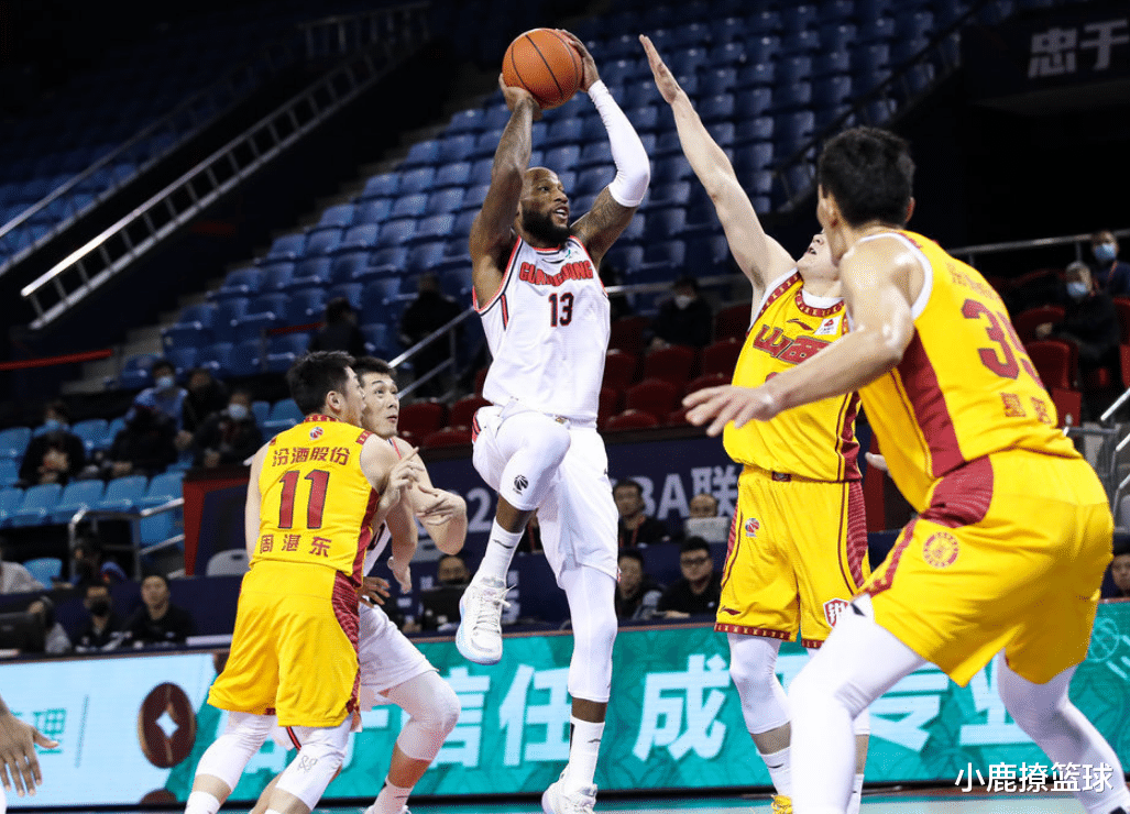 杜锋|19分9板！24分8助！你们才是阿联的左膀右臂，杜锋亮出赢球杀手锏
