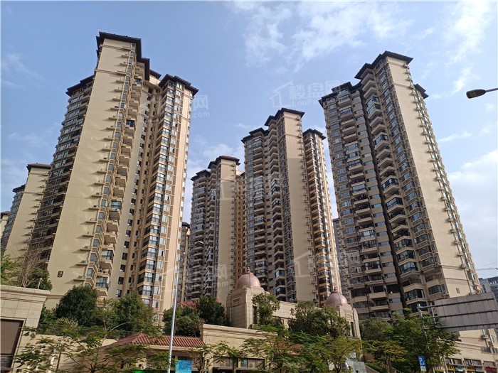 龙岗|实探南宁龙岗西：14个楼盘实景+道路建设，颠覆你的想象！