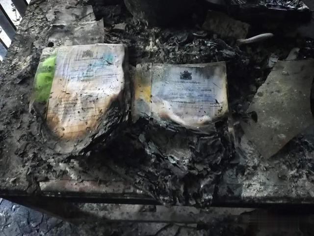 缅甸中文网 缅甸一法院发生火灾，大量摩托和卷宗被烧，内有蹊跷
