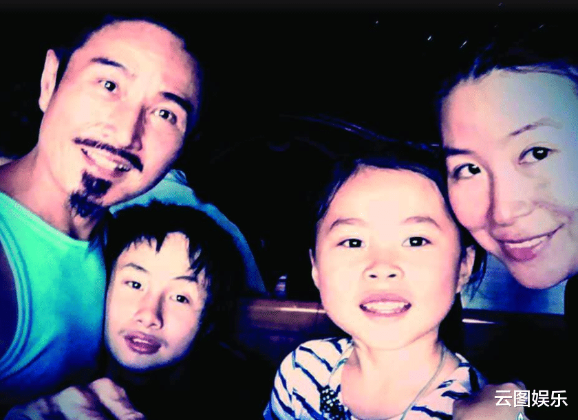 周启生|60岁男星将移居国外，称想给下一代更好的环境！21岁儿子患自闭症