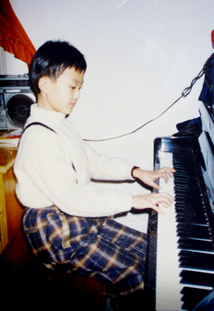 许嵩|他是过气顶流吗?昨晚的热搜可不答应