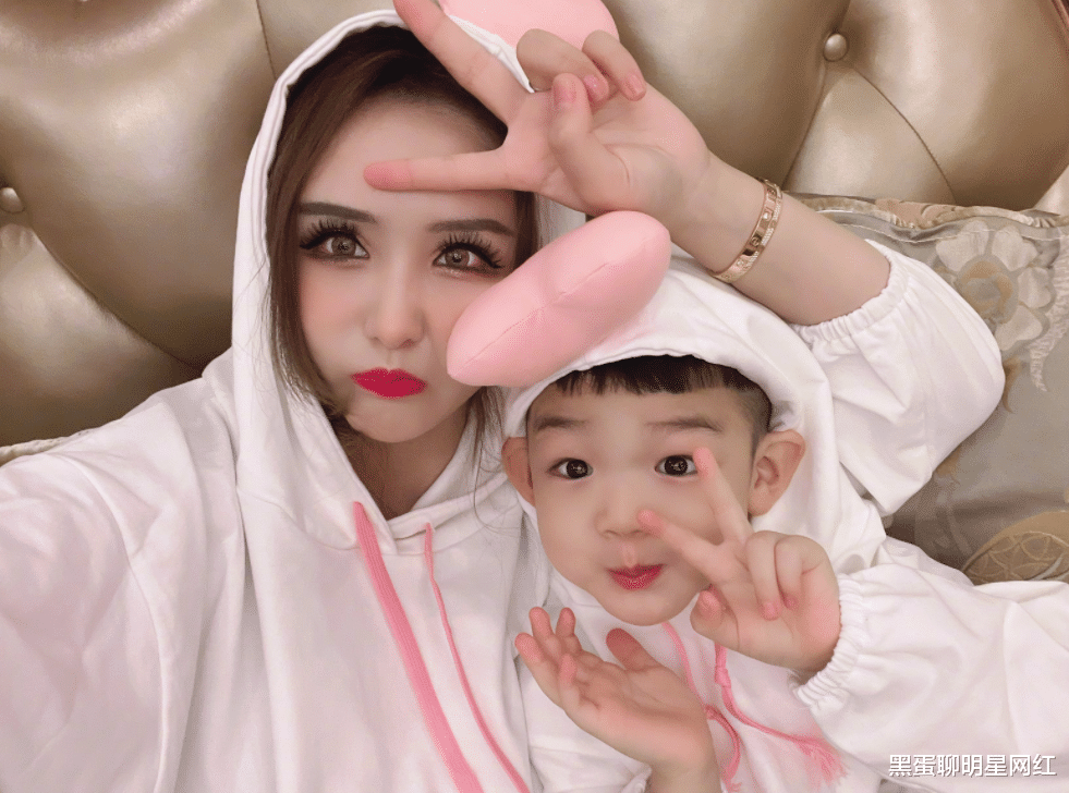 欧美明星|网红高迪外站粉丝量被儿子反超，直播无奈吐槽，放话要注销其账号