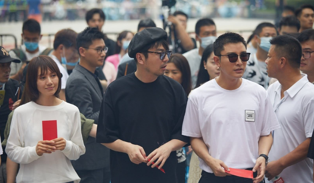 胡歌|2022最受期待的8部现实题材剧，胡歌靳东受期待，赵丽颖独占两部