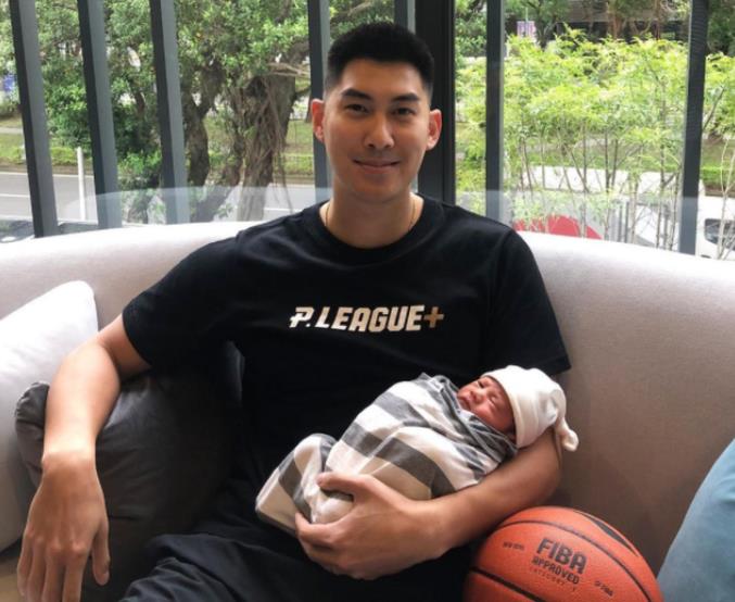 韩安冉|高以翔挚友毛加恩的女儿去世，妻子罗雯悲痛发文：我又看到了彩虹