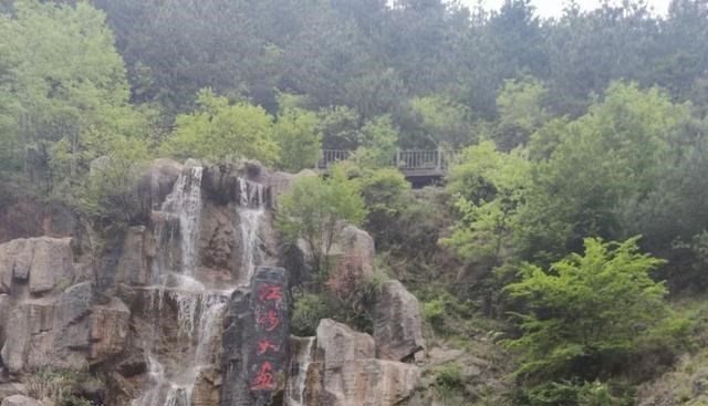 九华山 西安附近秦岭一景区,满山石林飞瀑,还有一玻璃栈道,游客很少知