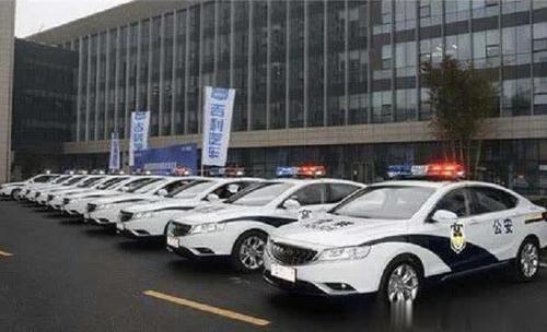 中國警車集體“換裝”，合資品牌遭到淘汰，網友：總算爭口氣瞭-圖5
