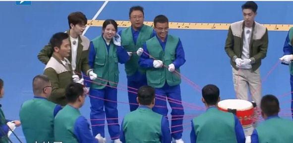 哈哈哈哈哈|秦霄贤调侃白鹿：《跑男》谁出场费最高？白鹿的回答引全场大笑