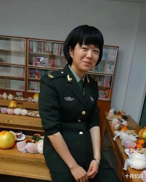 十月忆白 女孩半夜回家，遇醉酒男子阻拦，反杀男子后才知是远房亲戚