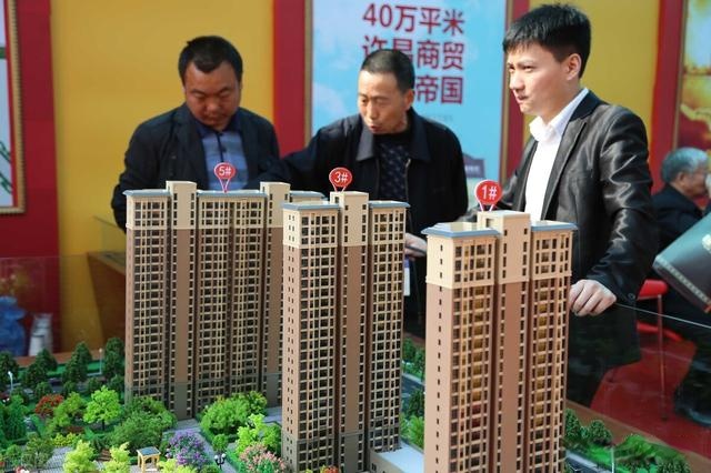 |建材在疯涨，土地也在涨，房子价格它能降得下来吗？