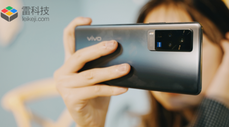 小米科技 终结挖孔屏,小米、OPPO来真的:新旗舰实在太香!