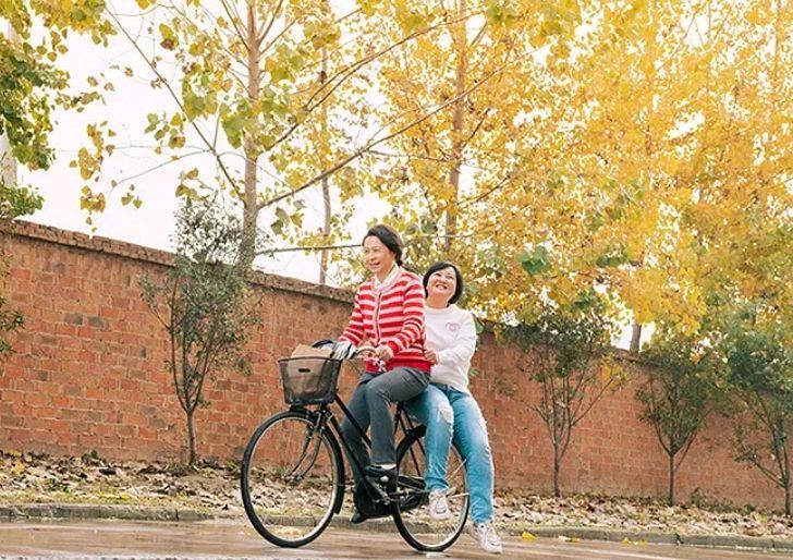 范旺旺|在中国票房前10，和全球票房前100中，只有《李焕英》显得很突兀