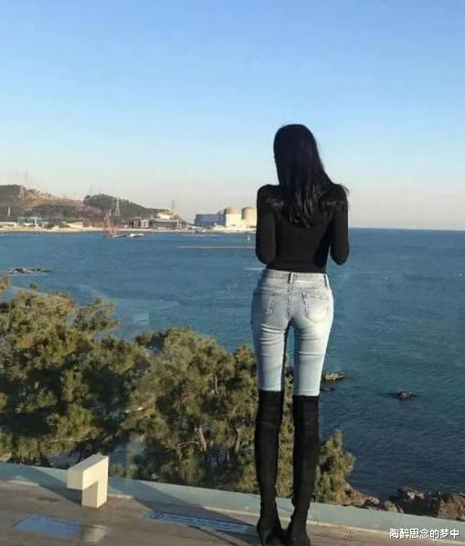 健身|39歲性感阿姨，擁有S型完美身材，一雙大長腿實(shí)力吸睛