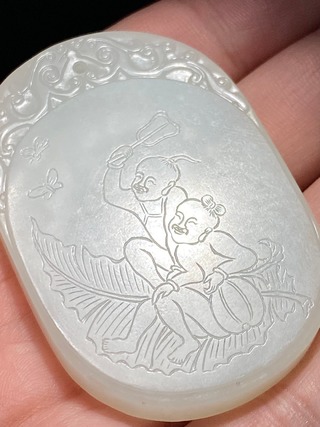 和田玉籽料|清乾隆 和田玉籽料 白玉 童子嬉戏诗文牌 子冈牌