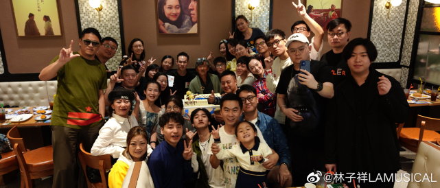 林子祥|74岁林子祥一天参加三场庆生派对，杨千嬅张碧晨等众星惊喜现身