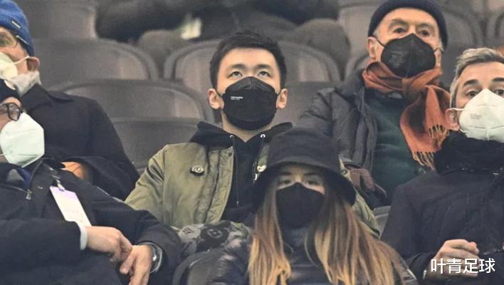 国际米兰|国米重返第1！张康阳拥抱主帅：赢得刺激！2天之后冲击冠军