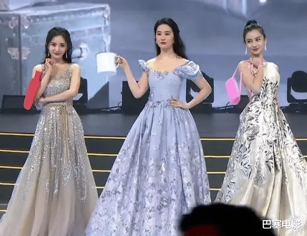 邱泽|女星同框气场大不同，有人slay全场，有人成了村姑，气质太重要