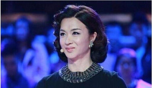 主持人|曾火遍全国的《中国好声音》原定主持人竟然是他,很多网友没猜到