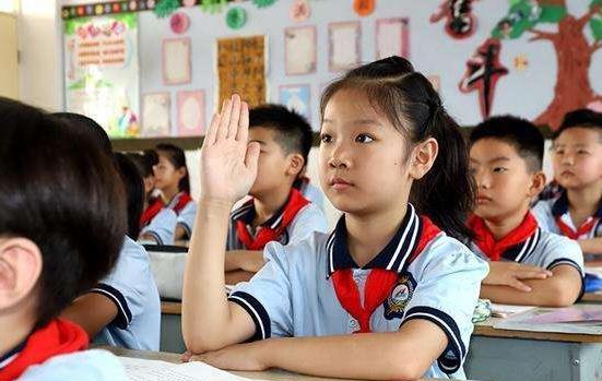 作文|《没用的爸爸》小学生作文，教师看完乐得不行，直言：小棉袄破了