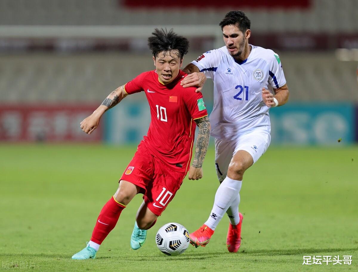 李铁|李铁收获意外之喜！国足二队比一队踢得好，张稀哲或彻底失宠
