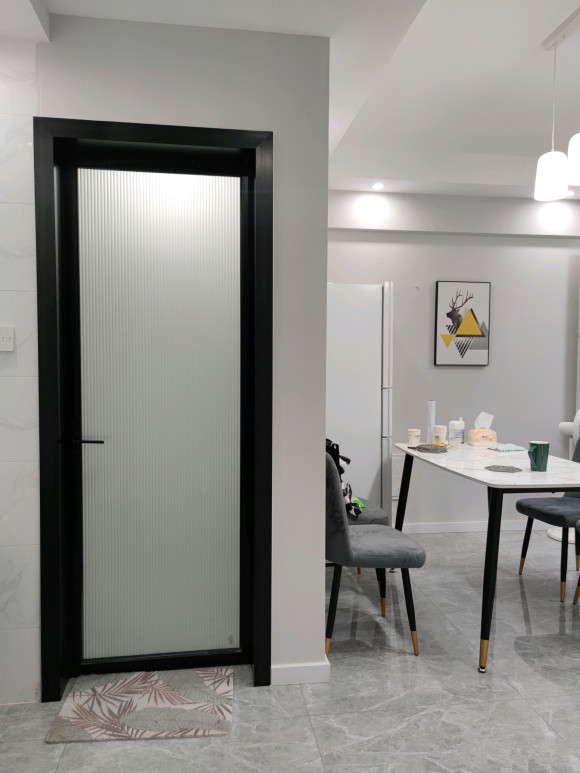 朋友圈晒新房,都吐槽我家背景墙难看,预算有限,也就只能这样