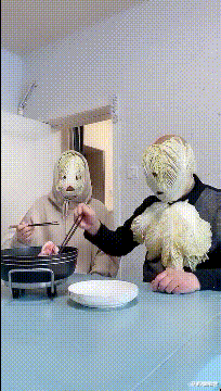 |“华为1996年的招聘广告，大家自己感受一下！”哈哈哈哈哈！