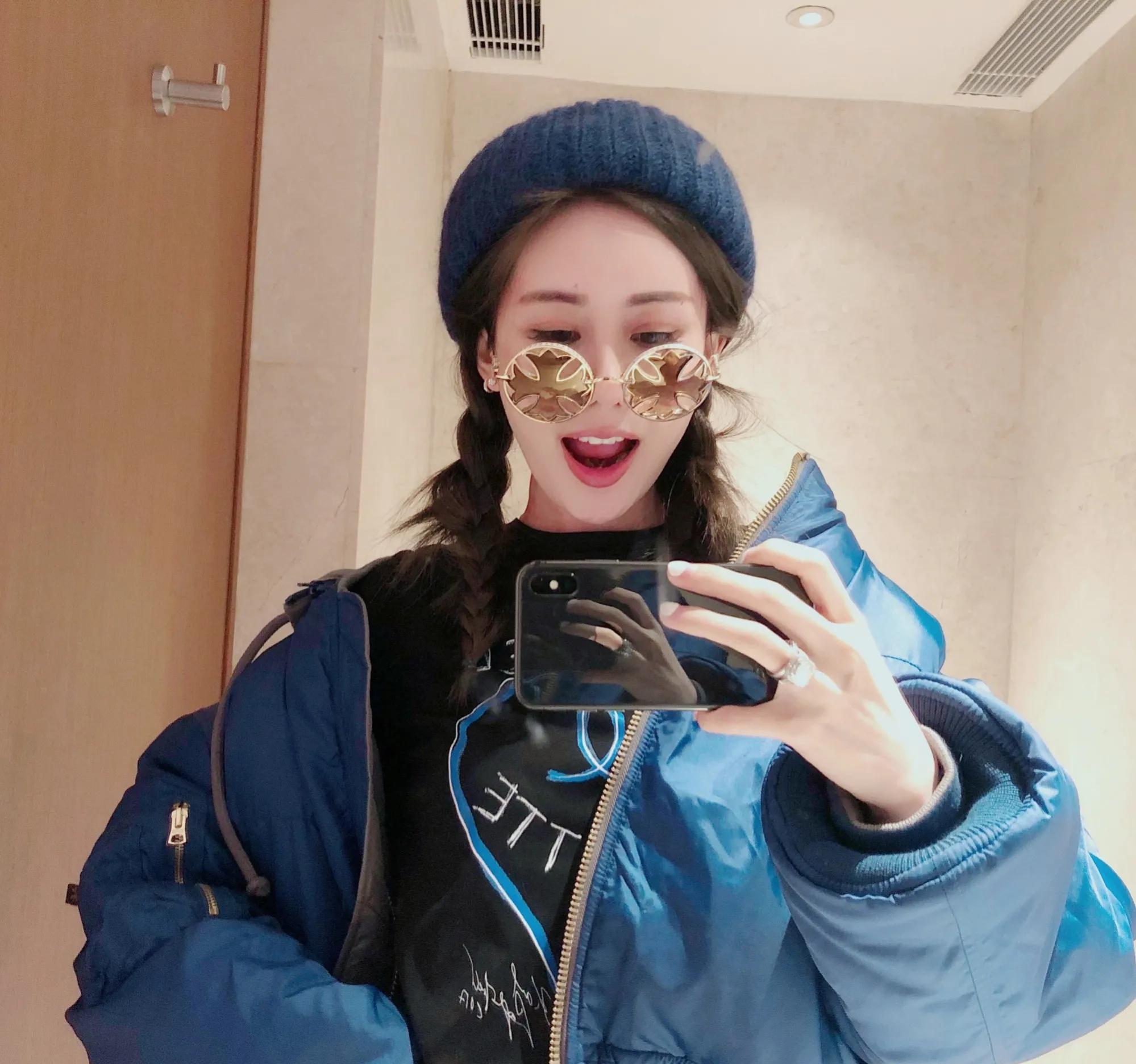 秦奋|“洗头妹”韦雪:2段感情3个娃,成功晋升亿万富婆,她真不简单