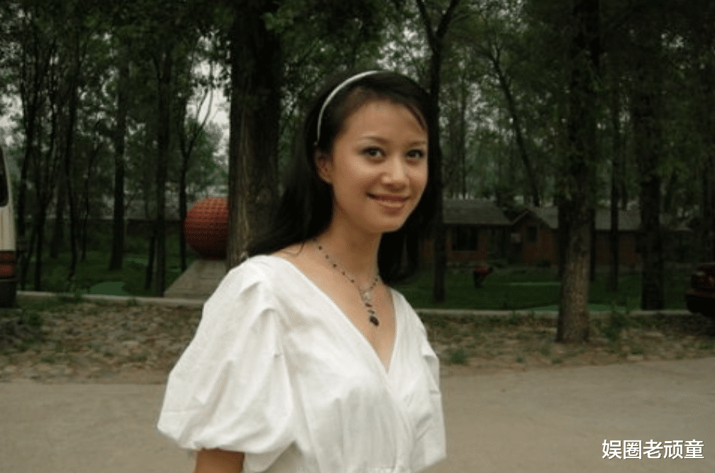 童颜|倪虹洁：21岁被骂变性人 30岁退圈 43岁卖贴身衣物 她比你想的精彩