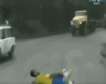 梅西|梅西，他就像一條狗！