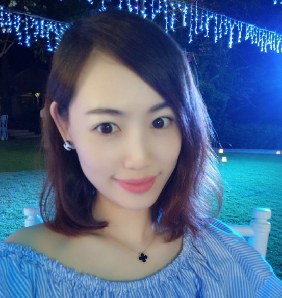 马蓉|“富婆”马蓉现身，染金发全身行头十几万，戴戒指疑有新恋情