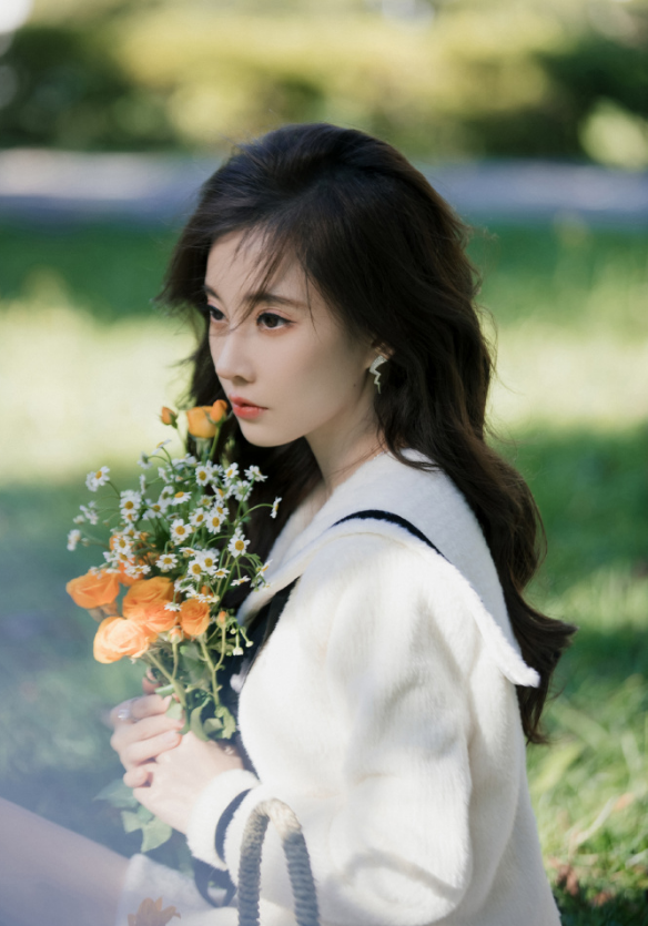 冯提莫|从唱跳到国风，冯提莫开启多曲风模式，作品风格多元化备受好评