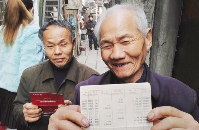 社保 社保补缴将近11万,退休金到手后反而是在亏钱?具体什么情况?