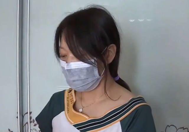 邻居开玩笑的一句话,男子记在心里整整10年,如今妻子死活不承认