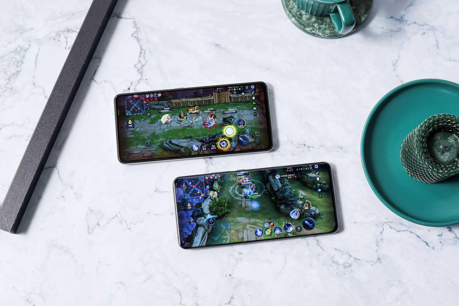 iqoo|一样的骁龙888旗舰机，为什么这两款手机之间差距这么大？