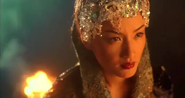 杨幂|极致沙雕国产片，让我边笑变骂