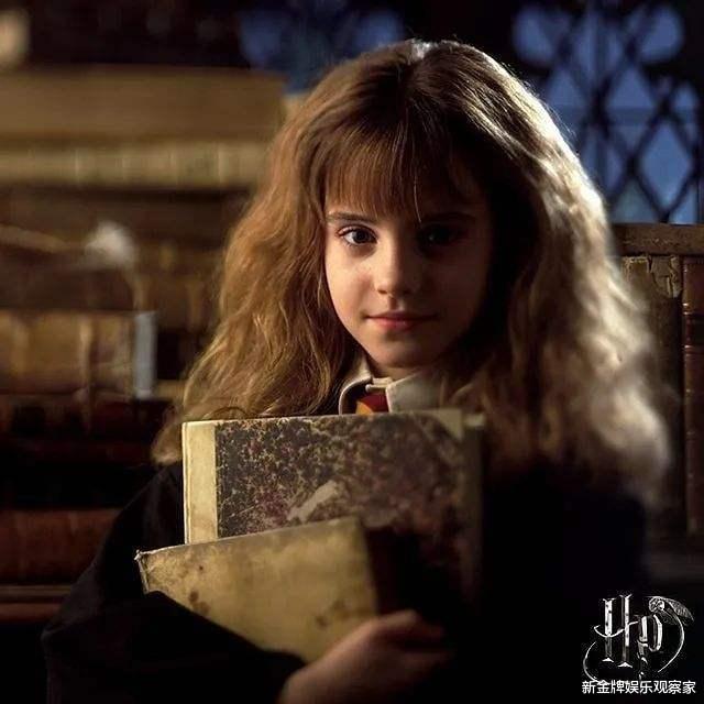 哈利·波特|哈利波特重聚闹乌龙？节目组弄错赫敏童年照，本人高情商回应