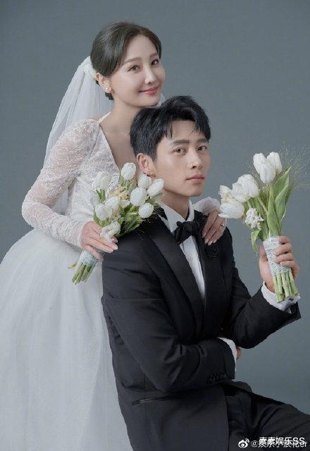 魏晨|魏晨和于玮的结婚请柬曝光，下周将举办婚礼，礼盒奢华上档次