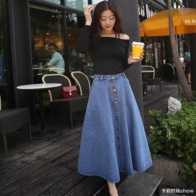 卡莉时尚show|早秋裙子不用多买,有件“伞裙”就够了,遮肉显瘦,还十分精致