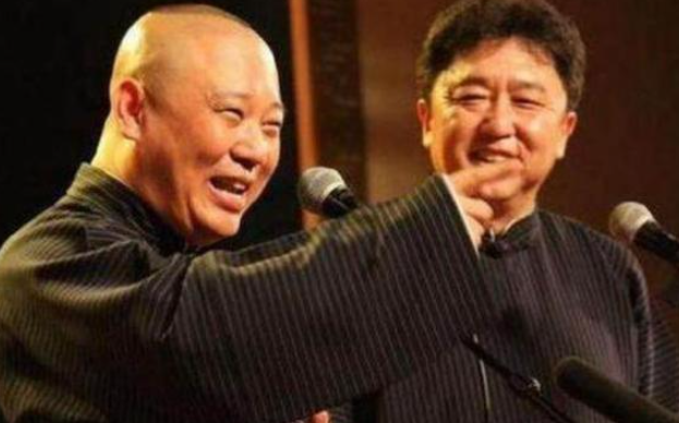 郭德纲|郭德纲澡堂子洗澡时，曾收了一名徒弟，却接二连三地“坑”老郭