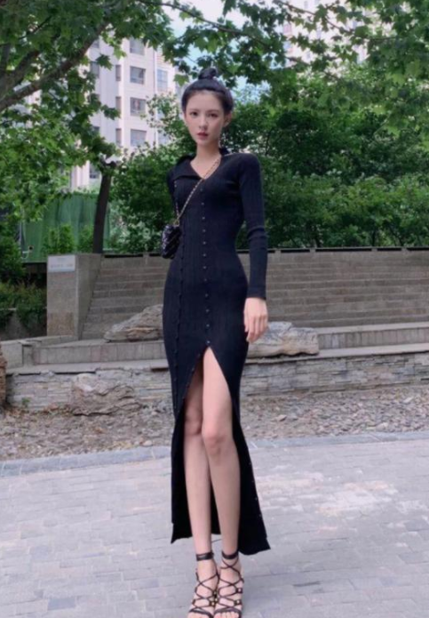 金晨|时尚潮儿张予曦，私服穿搭尽显慵懒随意，堪称时尚穿搭典范