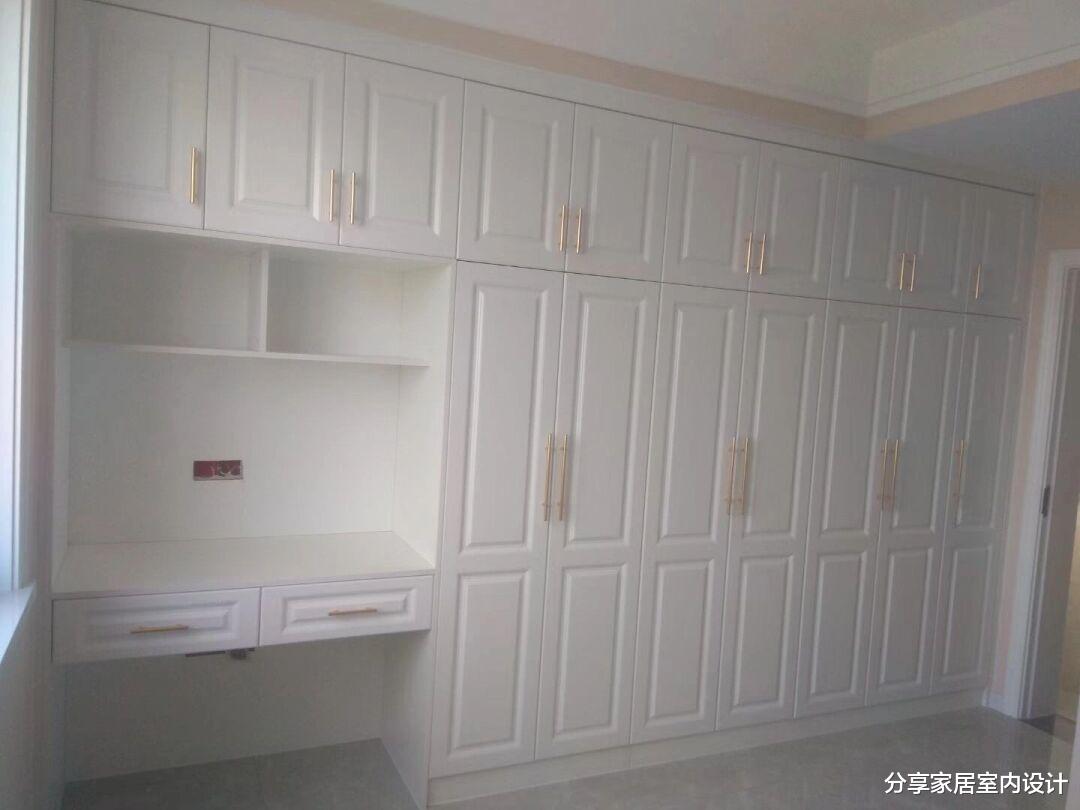 分享家居室内设计 新房硬装完工，全屋选择白色的柜子，美观又实用，给大家分享一下