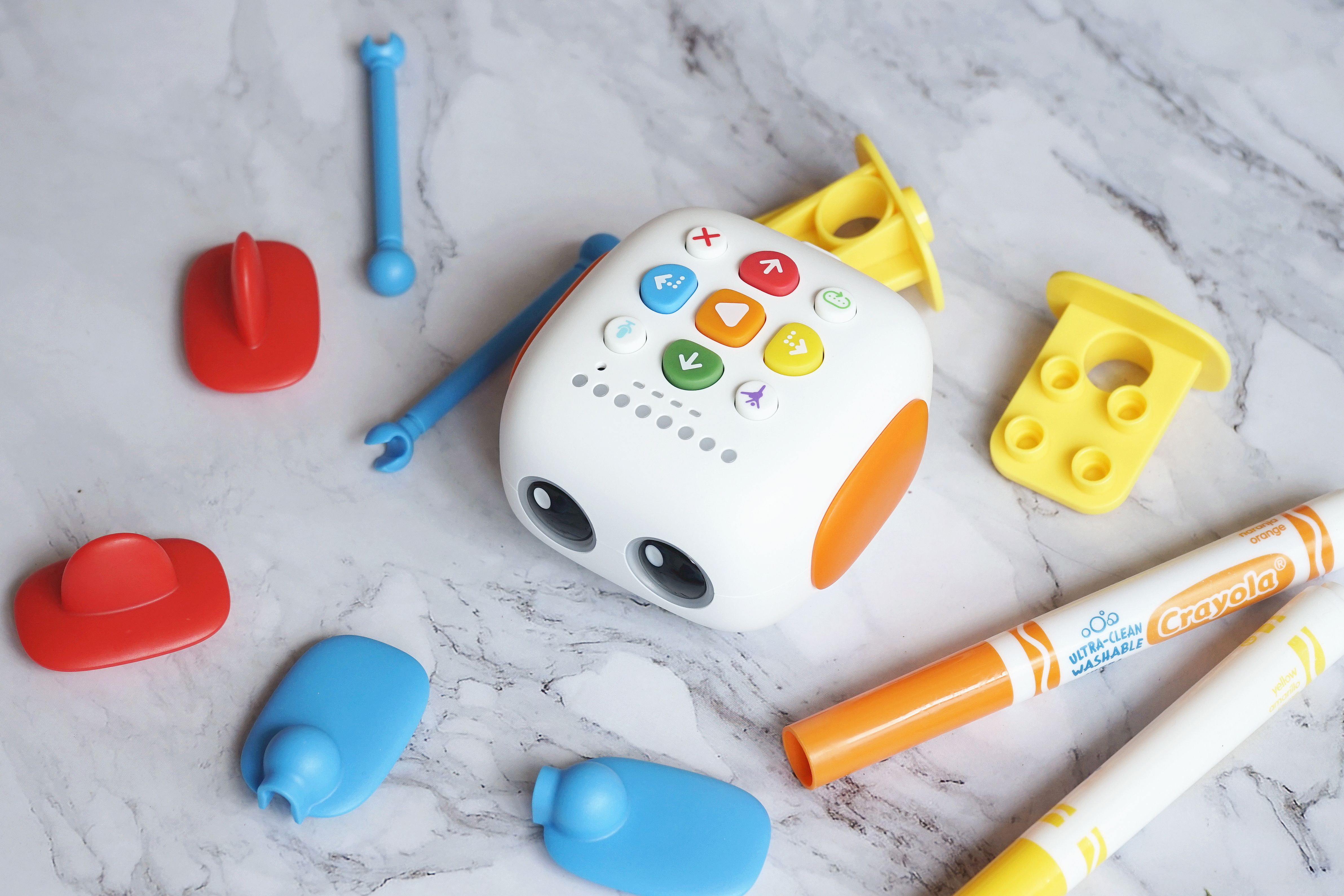 英特尔|启蒙孩子的逻辑思维能力，这款机器人可以帮你—玛塔小Q编程机器人测评体验