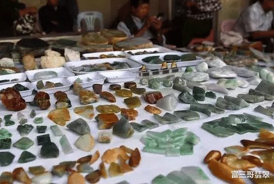 翡翠|新人入行翡翠，最容易被误导的几个地方！稍不留意就会上当！
