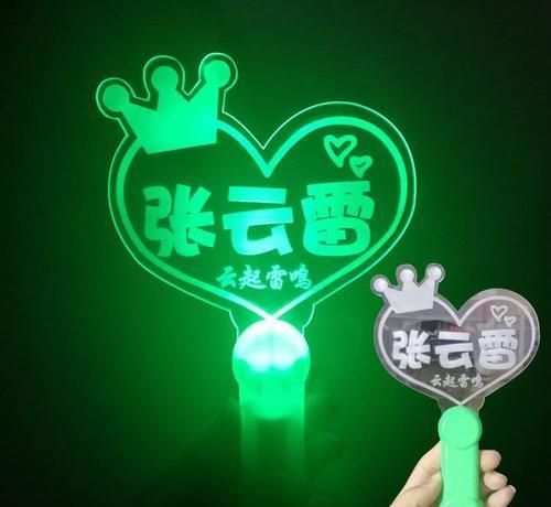 相声|郭德纲爱徒成相声圈毒瘤，张云雷身陷风波，师兄弟冷眼旁观