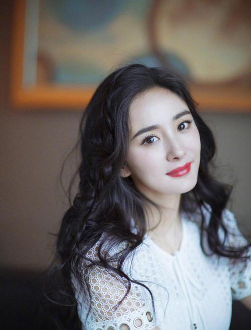 整容|她花6年时间整容成杨幂，成功嫁入豪门，孩子长大暴露真实颜值