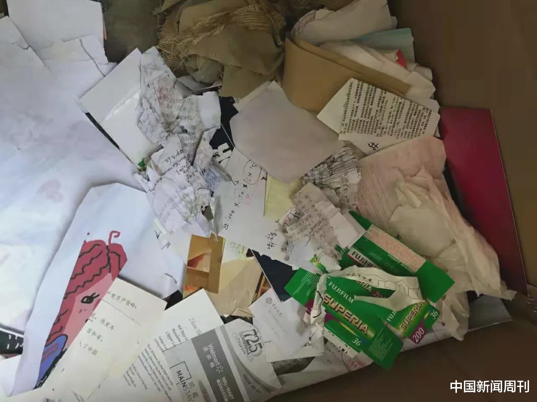 快递|12箱快递被送垃圾场，超出保价的赔偿如何界定？